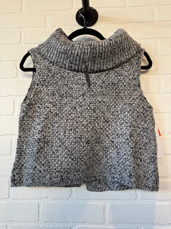 Vest Sweater By Bebe In Black & White, Size: Xxs