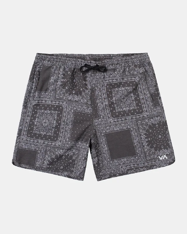 Yogger Hybrid 17" Athletic Shorts - Bandana Black